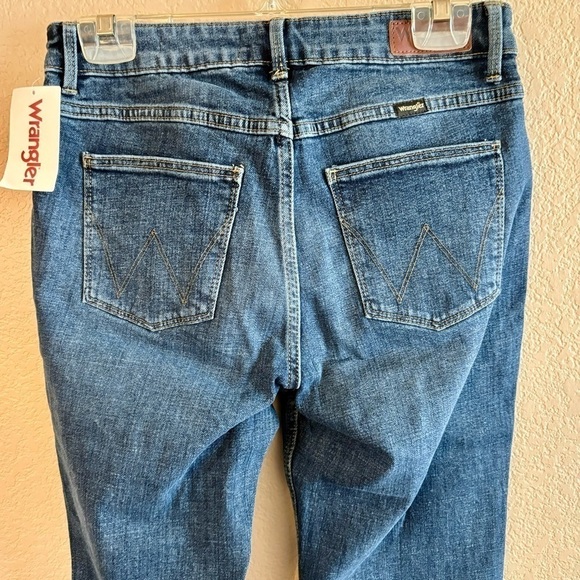 NWT Wrangler Jeans 6 (28 x 32) HiRise Fierce Flare Cotton Mineral Wash New - Picture 7 of 16